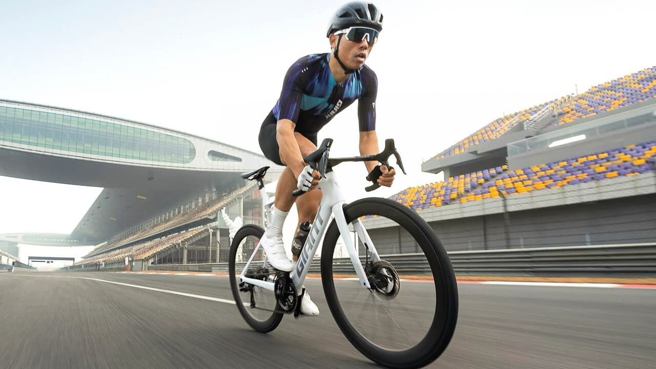 Giant racefietsen bij Leeuwen2Wielers