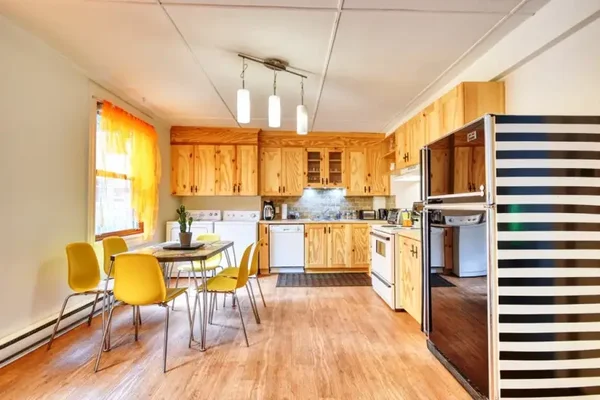 Magnifique 2  étages dans le vieux Québec