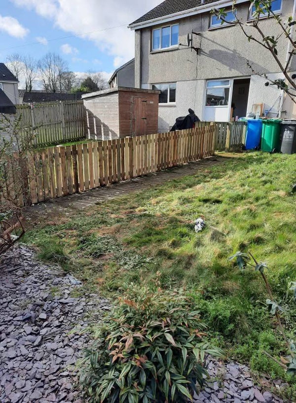 3ft high vertical slatted fence