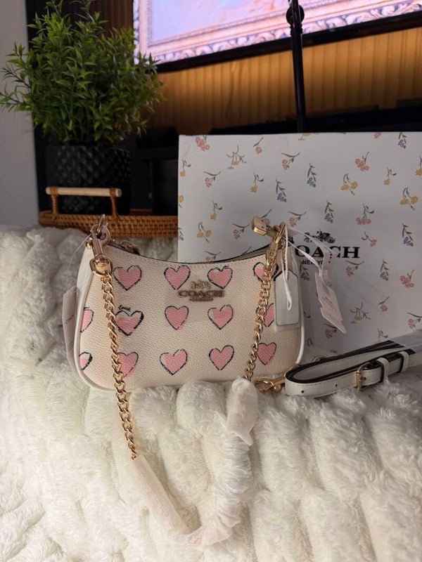 HEART PRINT SHOULDER BAG