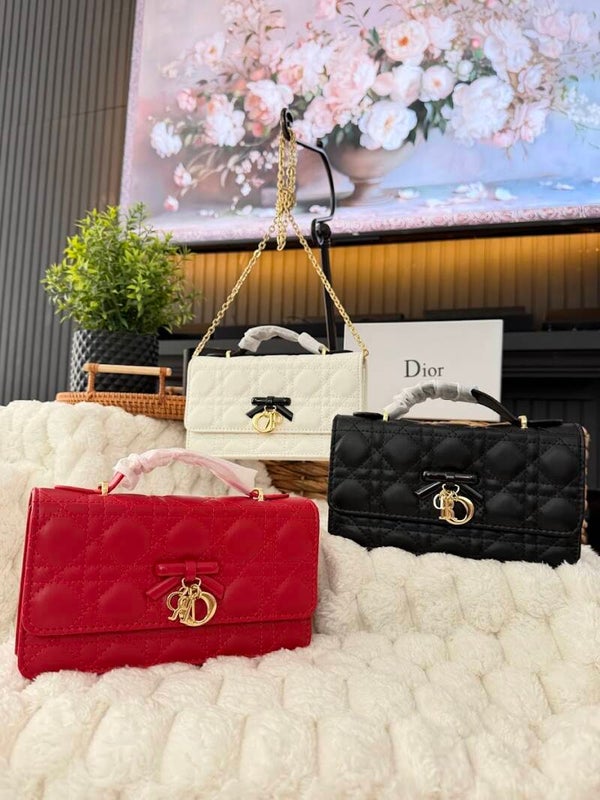 DIOR QUILTED CHARM- 3 COLORES