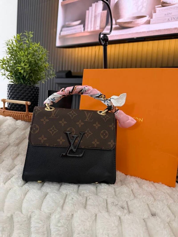 MONOGRAM TOP HANDLE- 2 COLORES