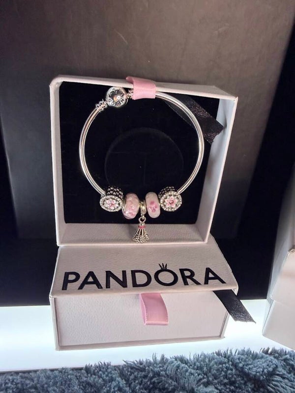 PINK FLORAL CHARM BRACELET