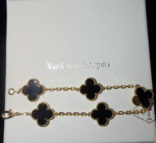 BLACK CLOVER BRACELET