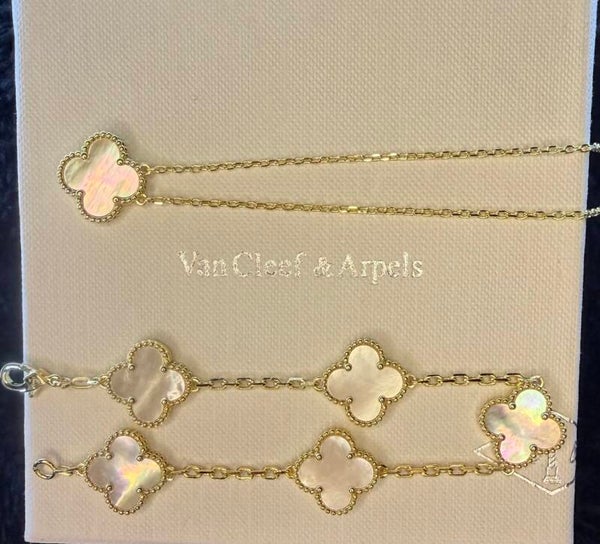MOTHER OF PEARL CLOVER SET