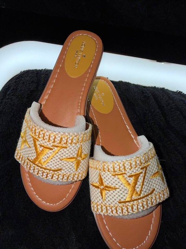 YELLOW MONOGRAM SLIDES