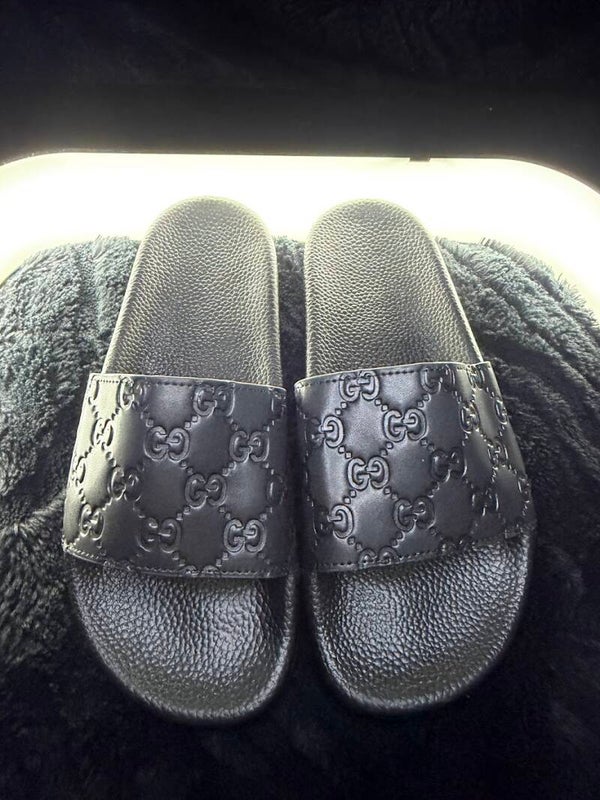 GUCCI BLACK MONOGRAM SLIDES