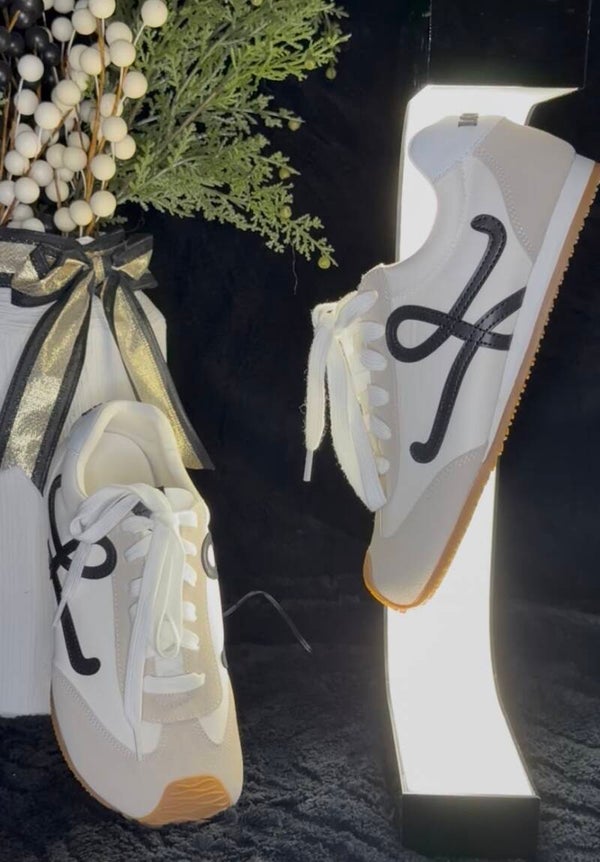 LOEWE IVORY & BLACK LOW-TOP SNEAKERS