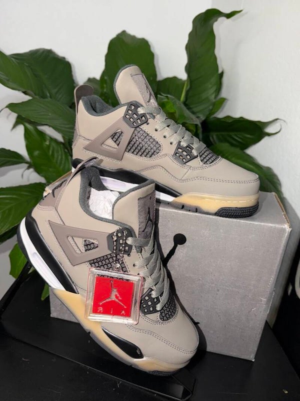 Air Jordan 4 Retro “Cave Stone”