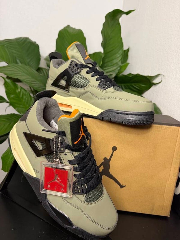 Air Jordan 4 x UNDEFEATED