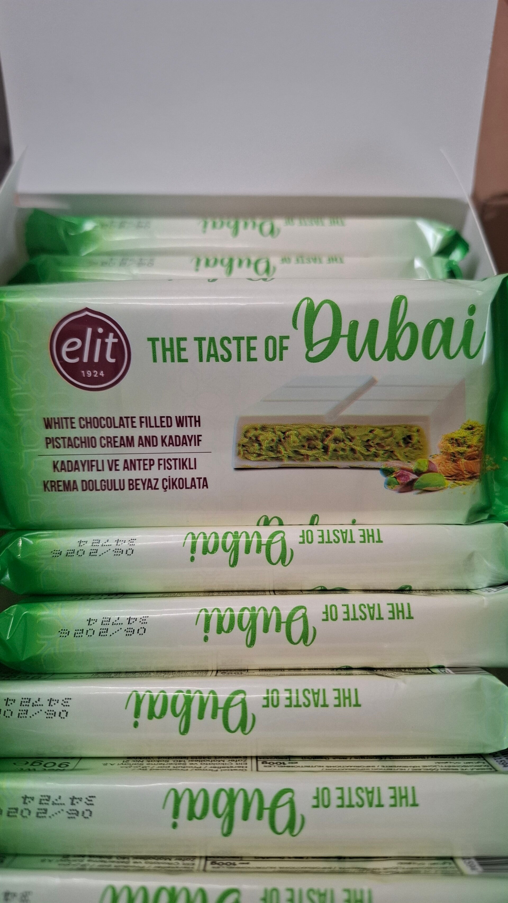 Dubai Elit Pistache ( witte chocola ) 90 gram