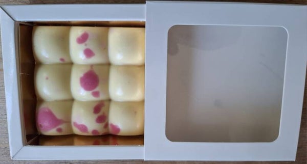 TOSCA Witte Chocolade Reep Aardbei Vulling 75 gram