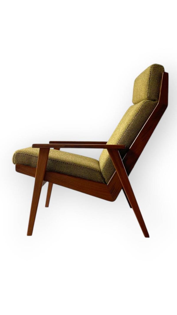 Rob Parry Lotus Chair Upholstered with Keymer Fabric