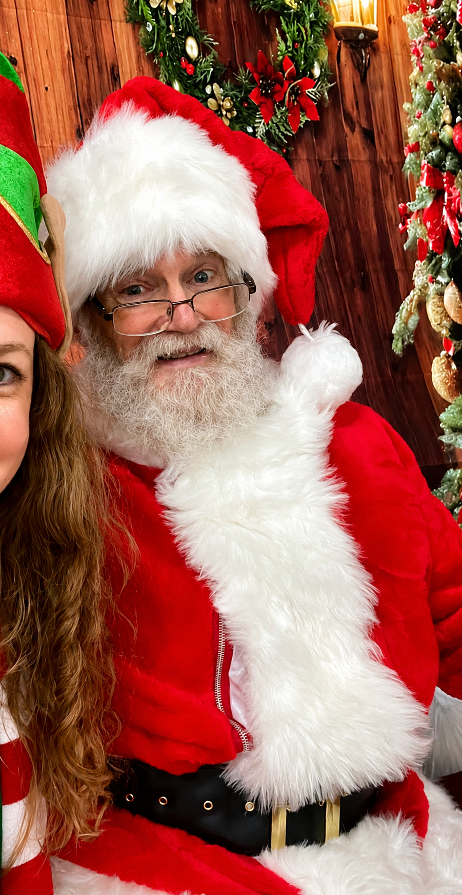 Holiday photo session with Santa David in London, Ontario