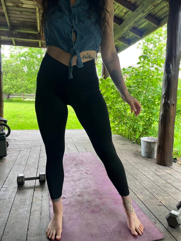 V-Waist Legging with Pockets