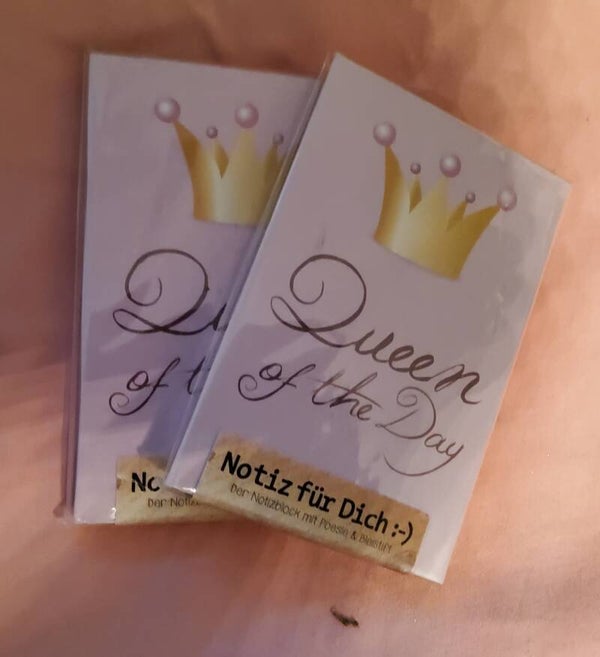 Notiblock mit Poesie und Bleistift