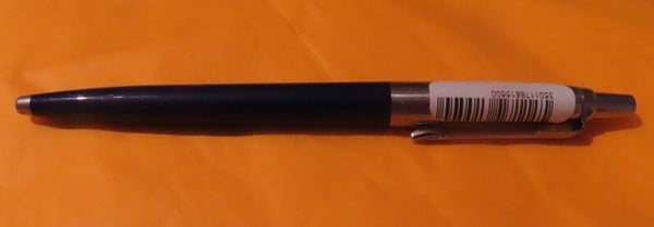 schlanker Kugelschreiber