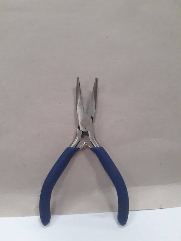 Pinza a becchi piegati per elettronica