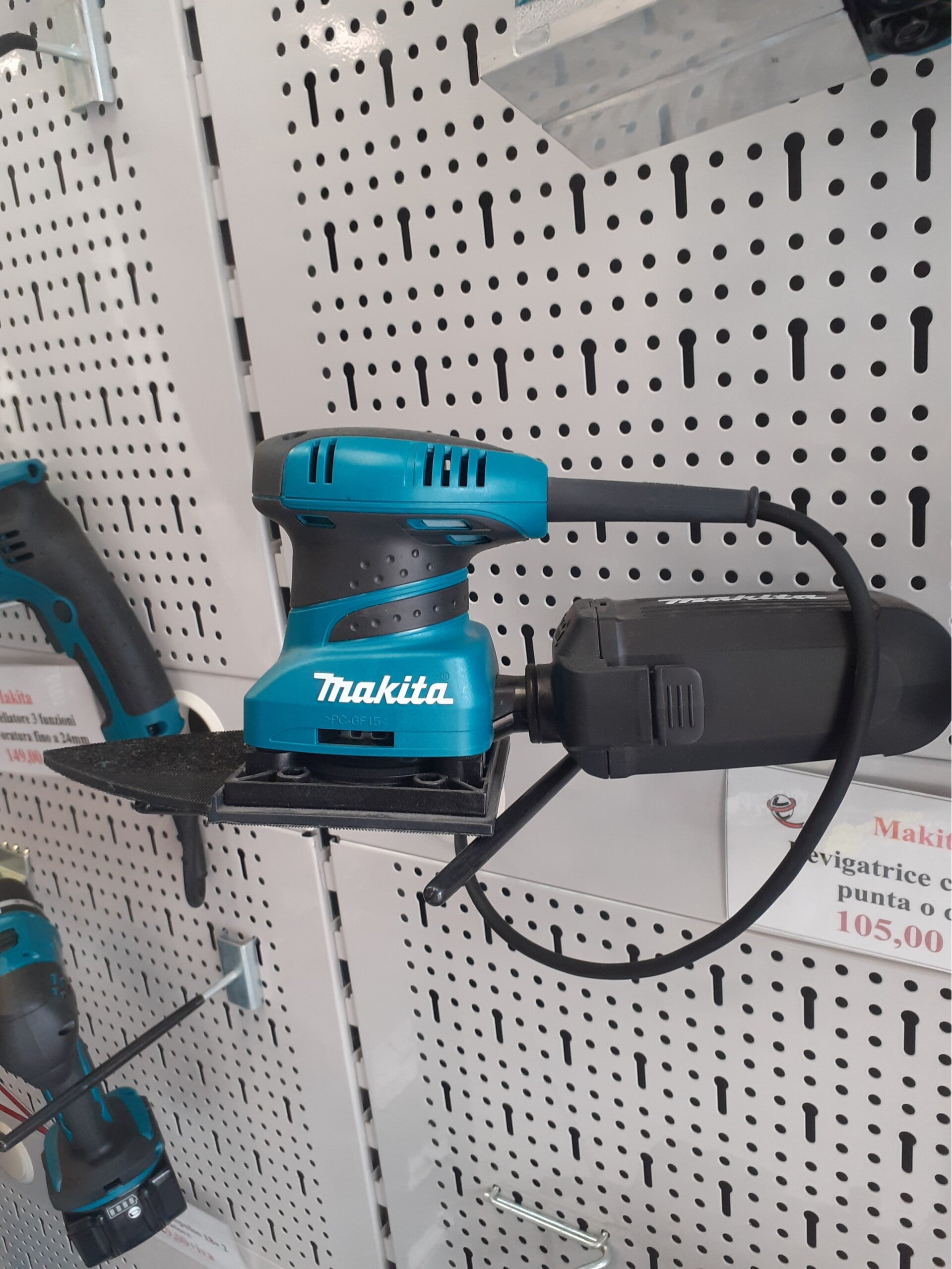 MAKITA Levigatrice Orbitale BO4565