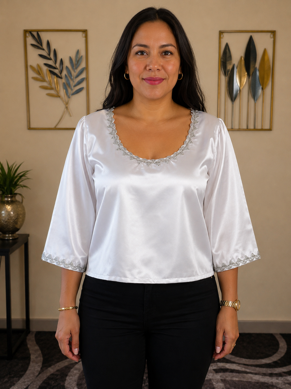 Haut en satin blanc