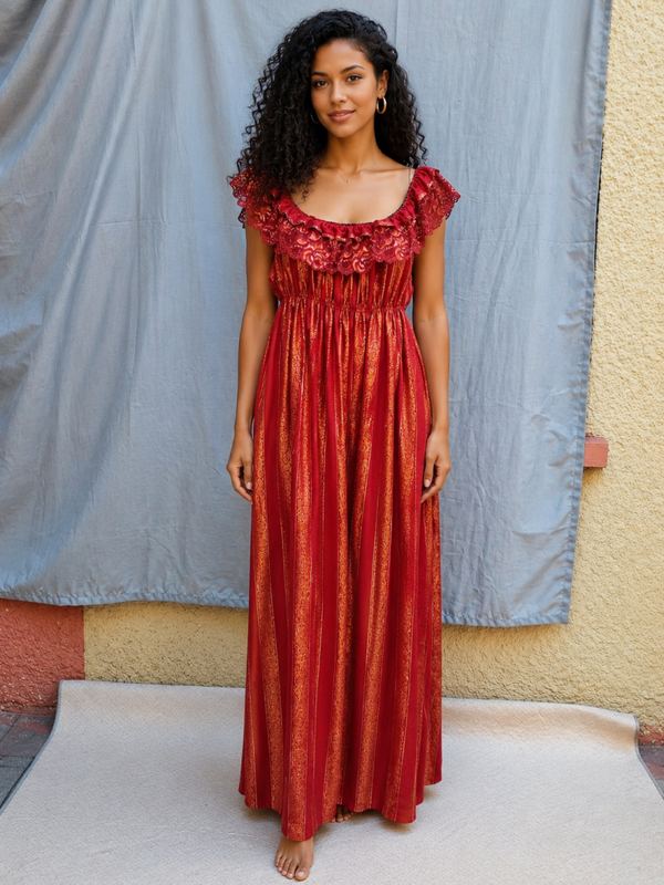 Robe longue, élégante à manches volantes