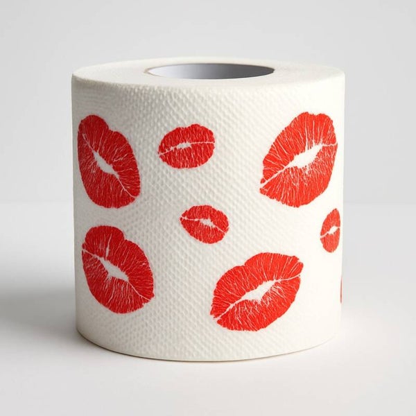 wc rol met rode lippenprint