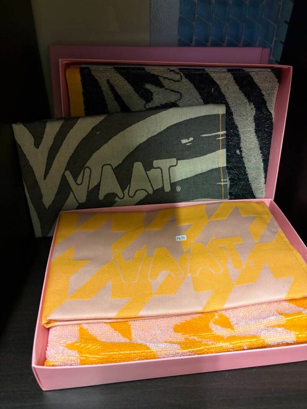 Cadeau doos met theedoek en keuken handdoek