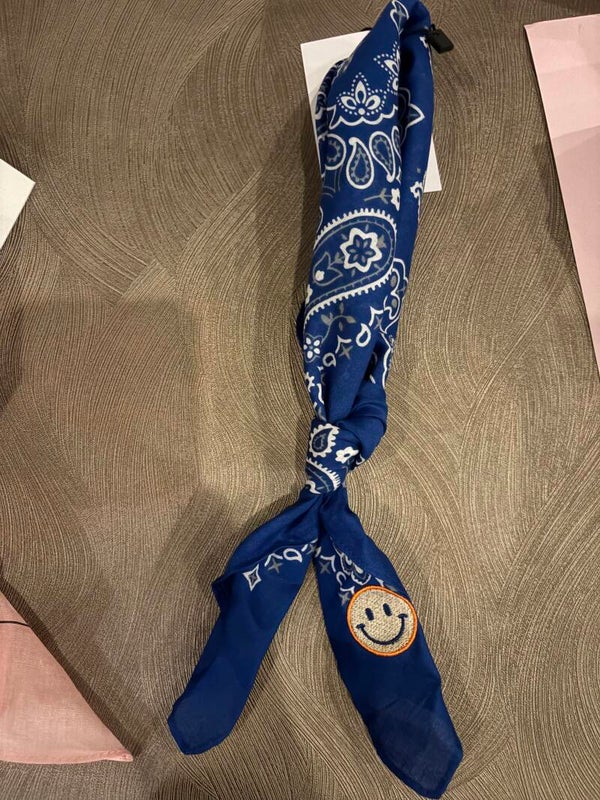 Flora bandana sjaaltje donker jeans blauw