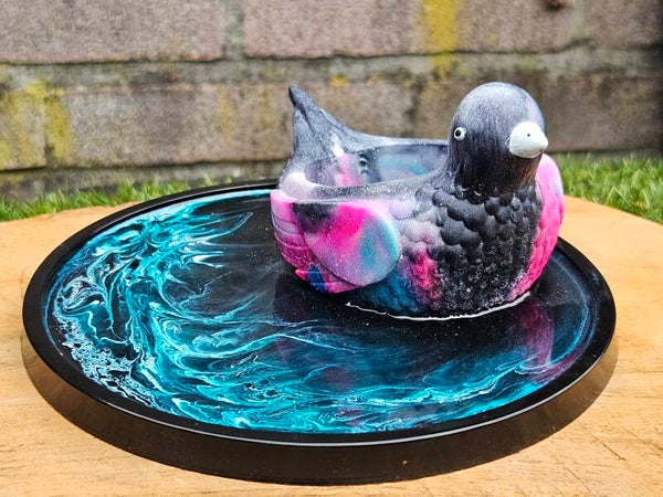 "Binky the Bird" Multicolor op Schotel