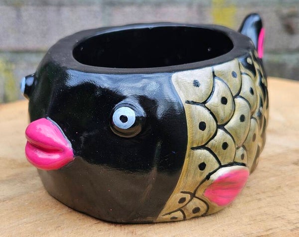 "Pink Lips" Zwart Goud Eco- resin