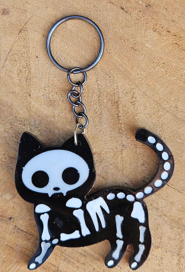 "Skeleton Kitty" Happy Zwart