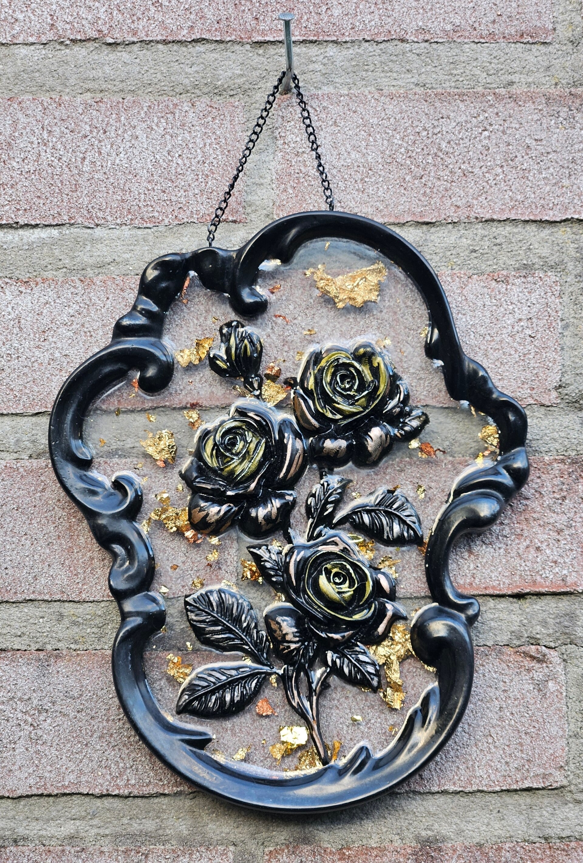 "Wandbord" Vintage Black and Gold