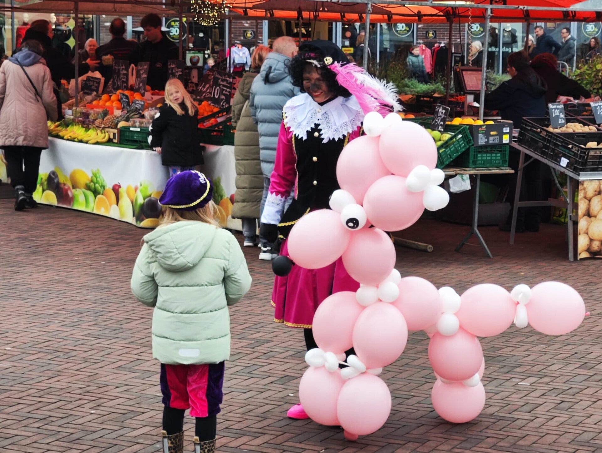 Ballonnen Piet op markt of evenement