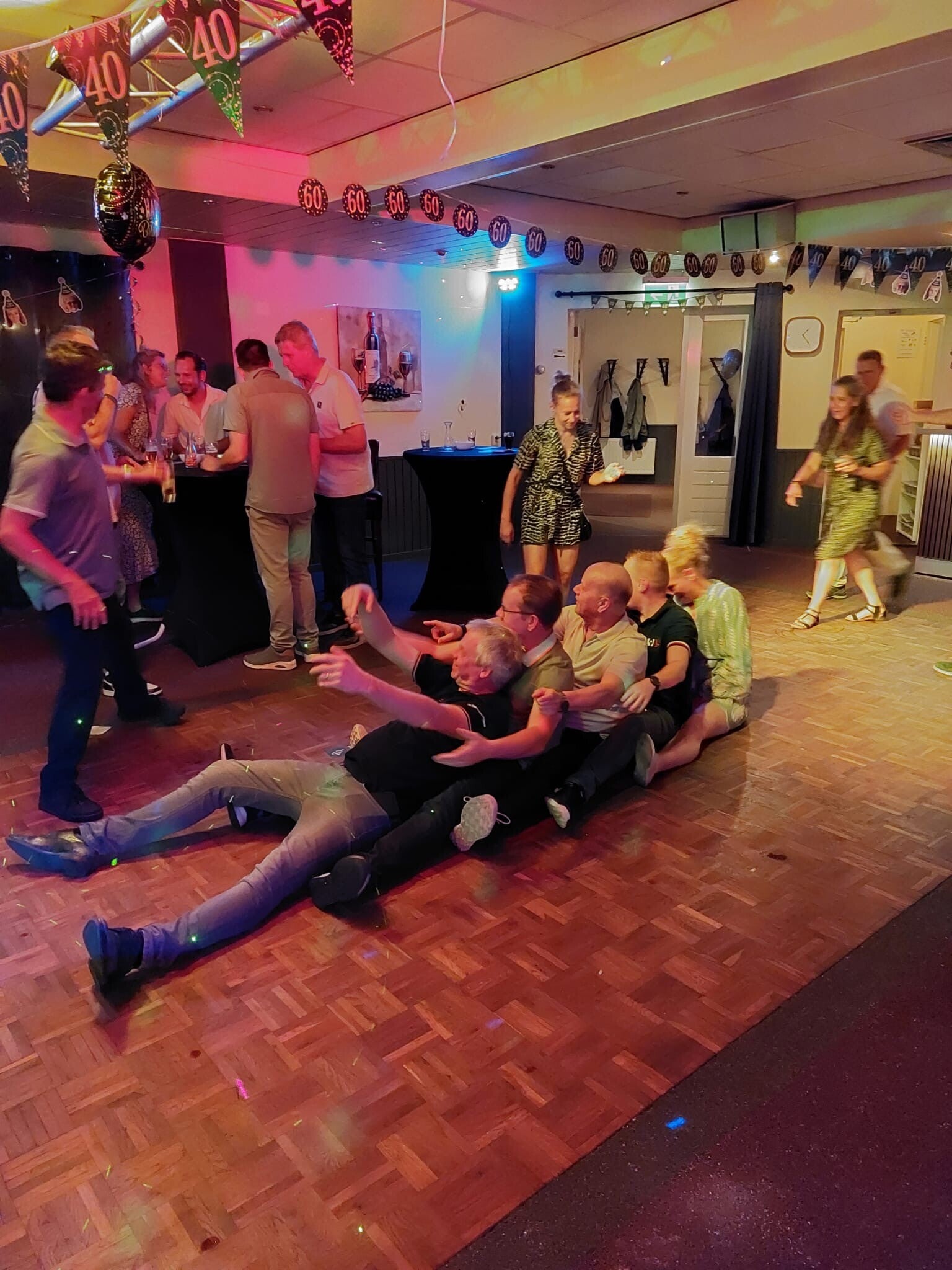 DJ Marcel bij café de Comm in Groesbeek
