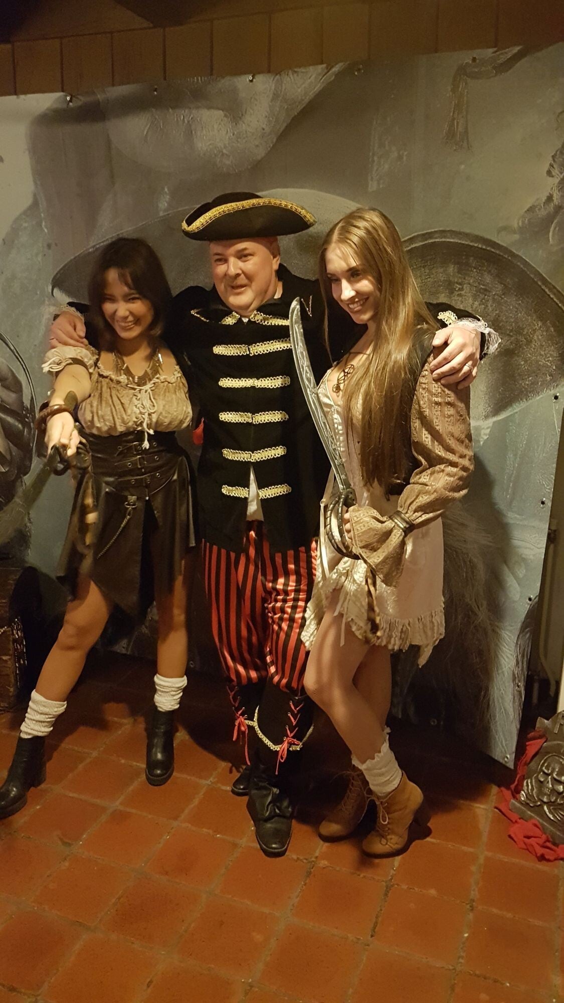 Piratenentertainment met danseressen