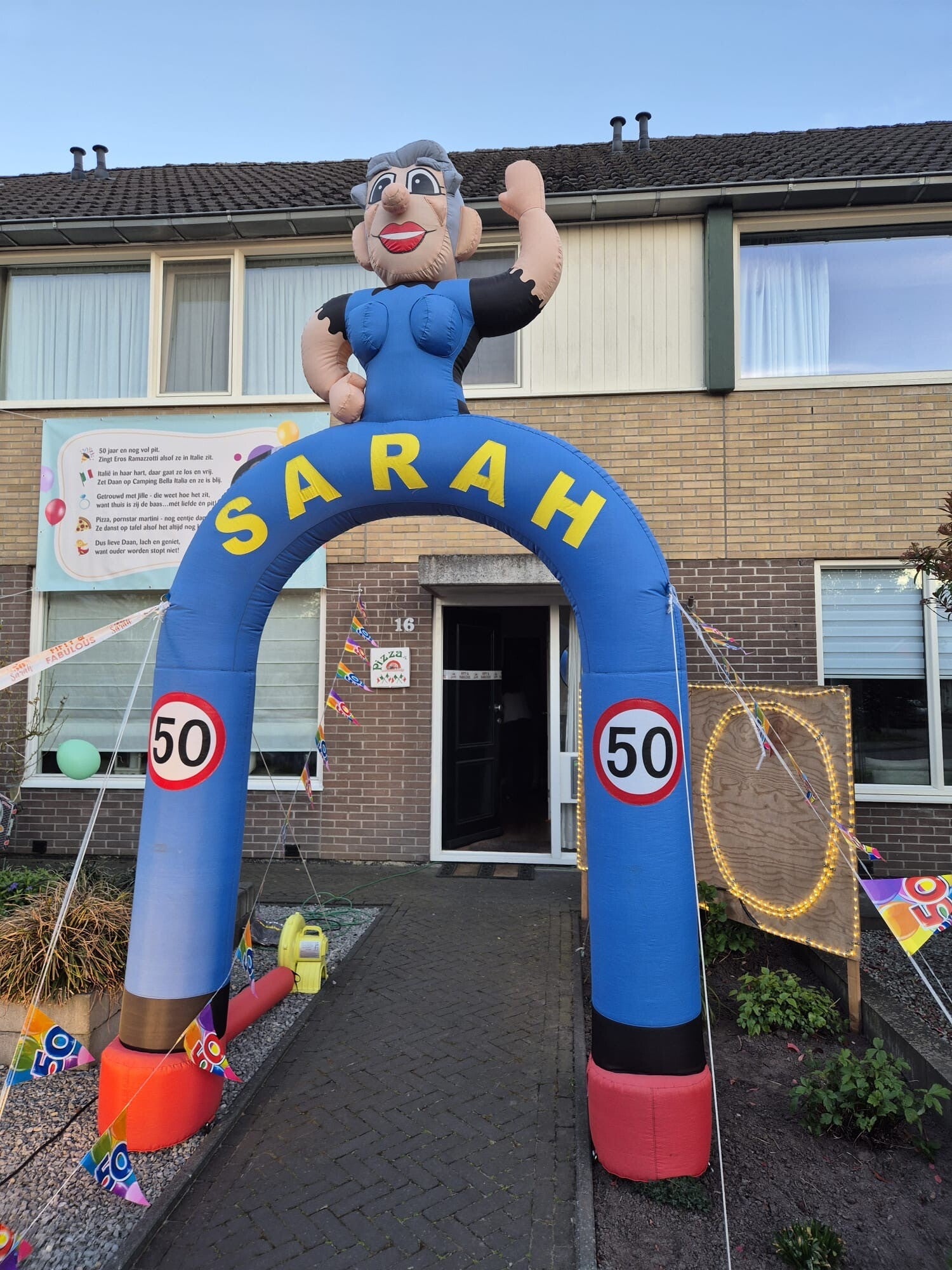 Opblaasbare Sarah Boog 3,5m huren - regio Nijverdal