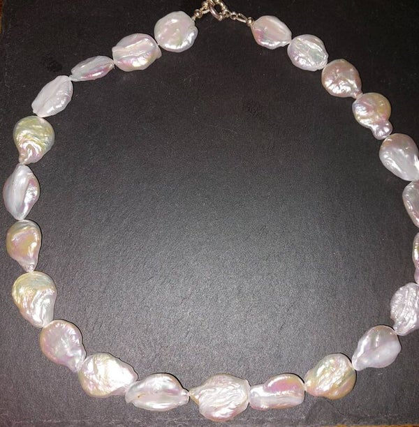Parelketting coin parels met  boeisluiting