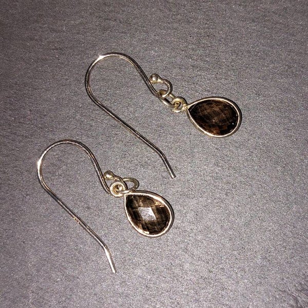 Rookkwarts zilveren hanger met zilveren oorhaakjes