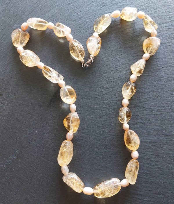 Citrien  en parelketting met lobster sluiting