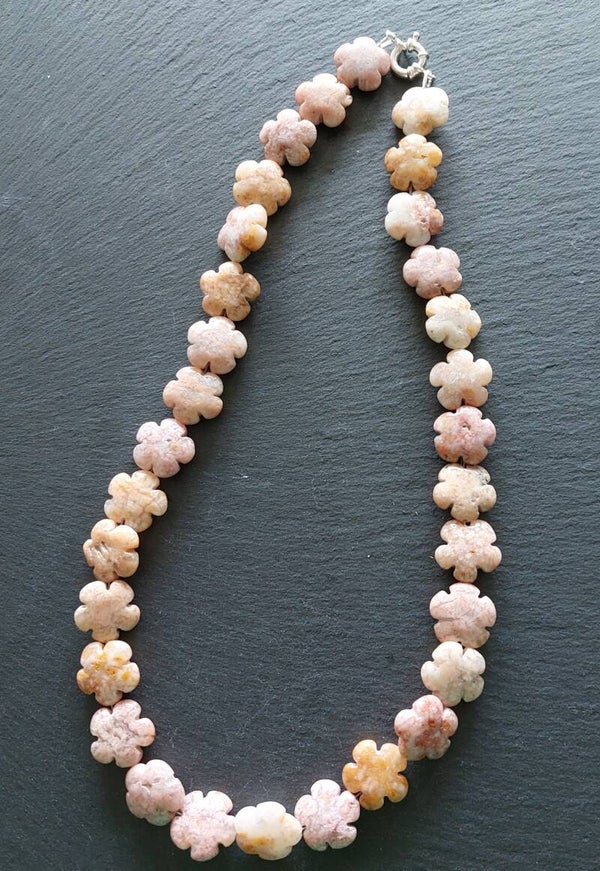 Agaat bloemen ketting met boeisluiting