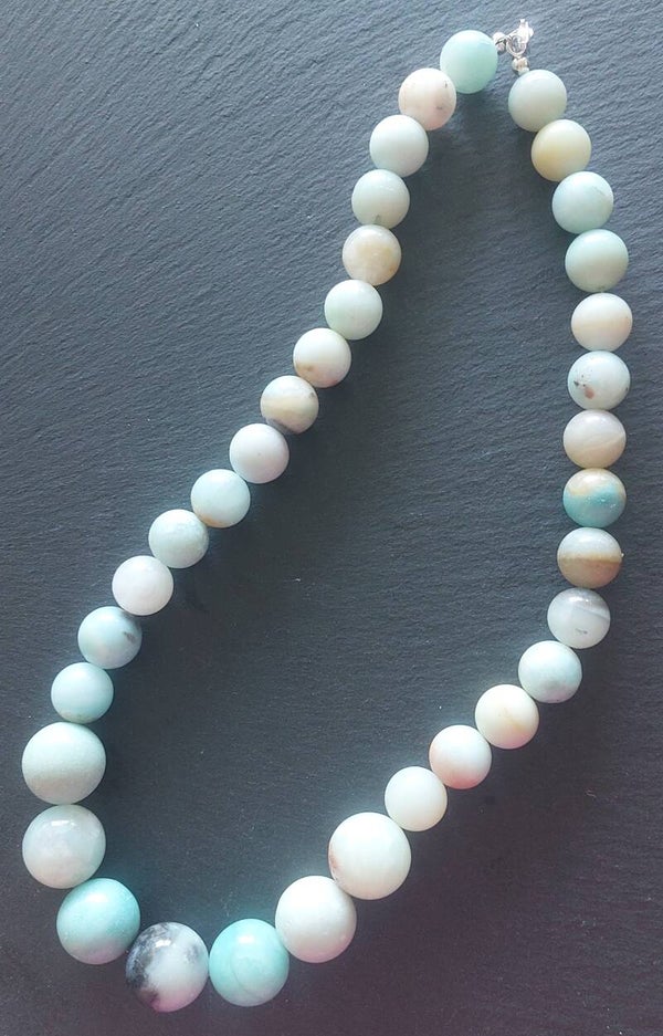 Amazoniet torenketting, gemêleerde stenen, 10 en 15 mm maat kralen