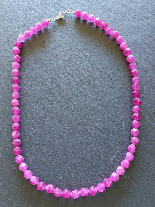Fuchsiakleurige agaatketting met zilveren lobster sluiting