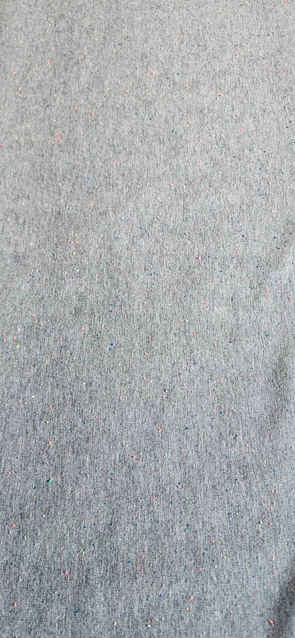 1027 1028 Stoff Sweat - mittelgrau mit bunten Sprenkeln