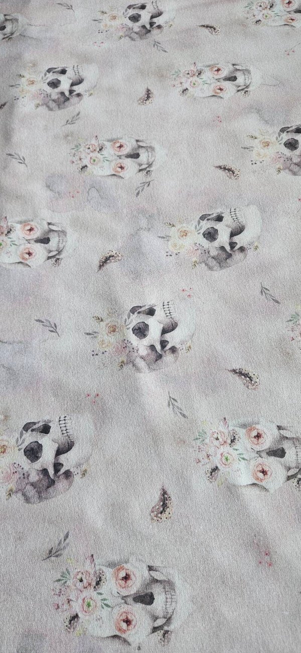 1034 1035 French Terry Totenkopf Rosen