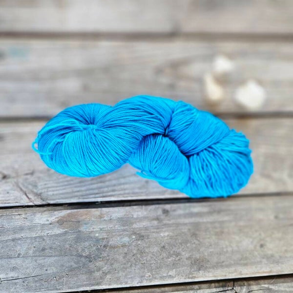handgefärbte Sockenwolle - Merino High twist 400 - 6/25