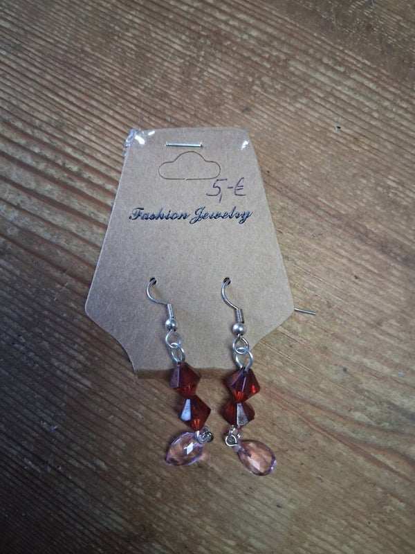 lange Ohrringe - Hängeohrringe - mit rosa und roten Perlen - OR 11