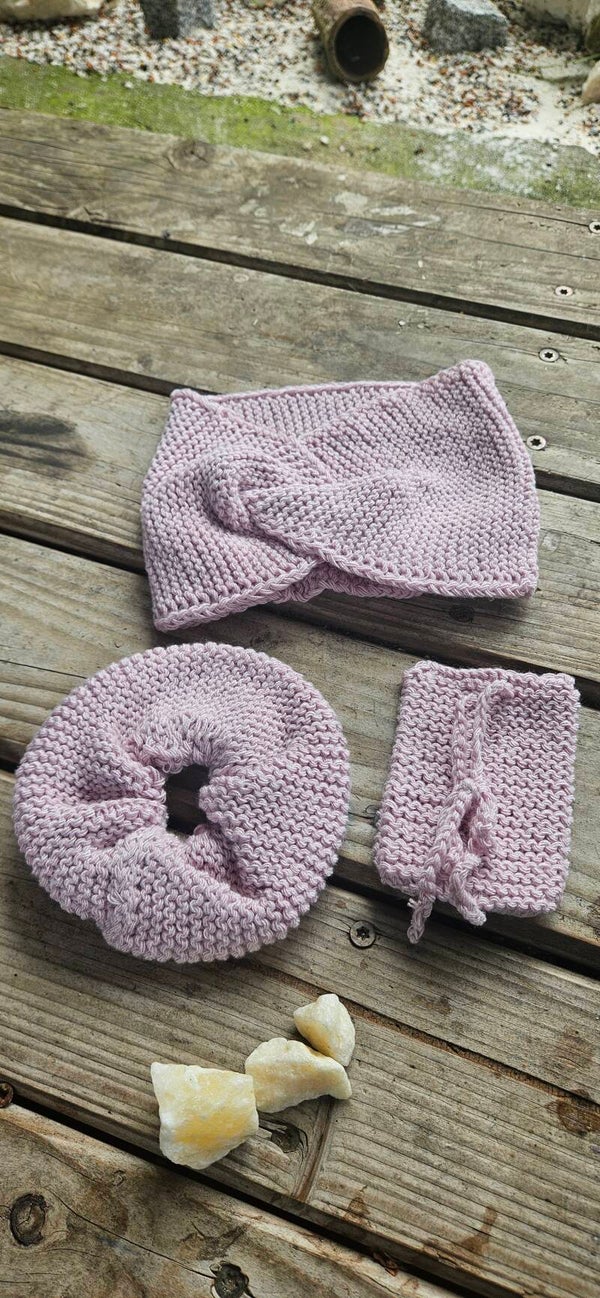 Handgestricktes Set Twist-Stirnband Scrunchie Seifenbeutel Modal