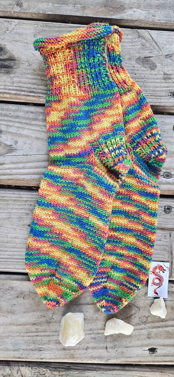 Handgestrickte Kindersocken "SO25" Bunt gestreift mit Rollbündchen – Gr. 34/35