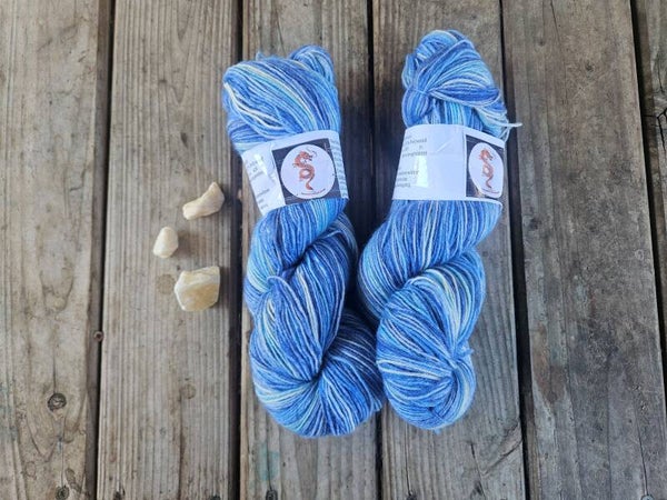 handgefärbte Sockenwolle - blau - SO515