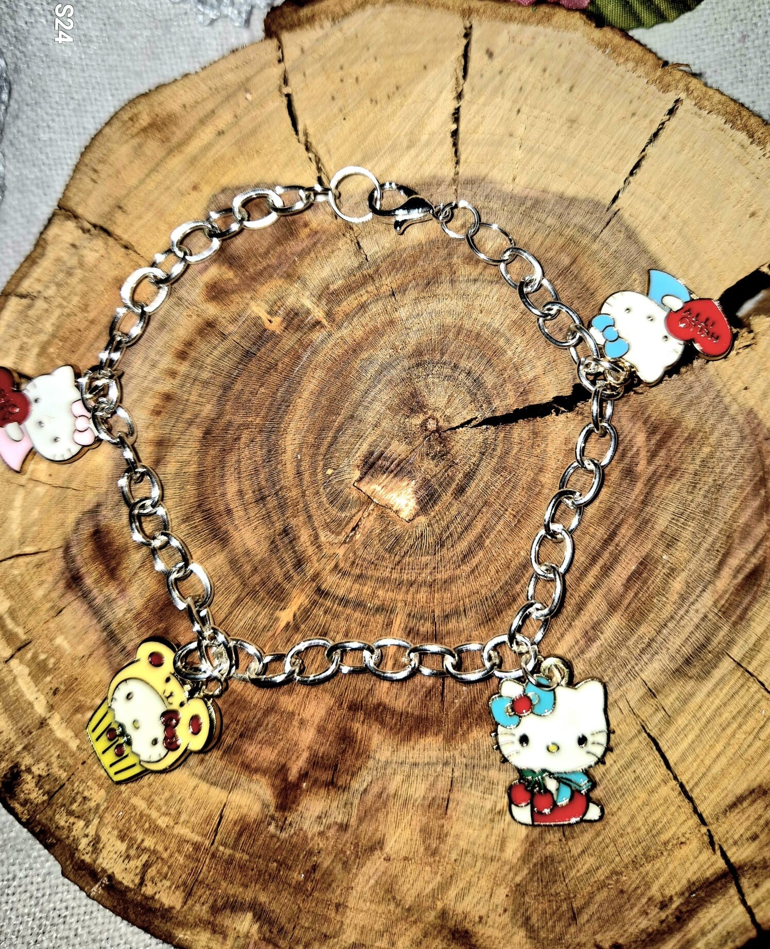 1006 Armband "Hello Kitty"